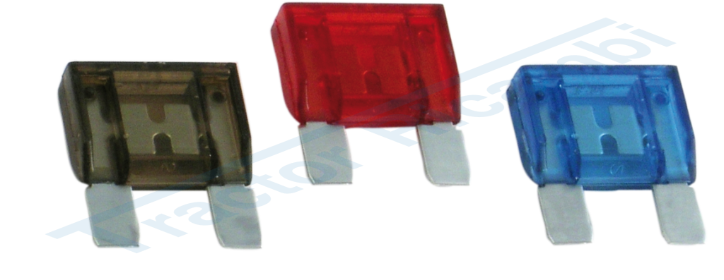 Maxi blade fuses