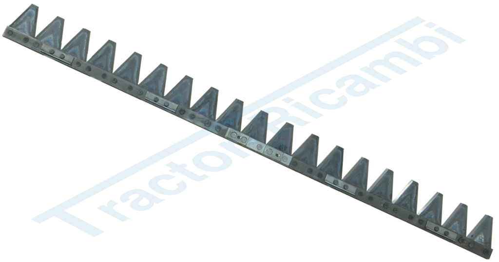 Blade with 19 serrated sections 2
